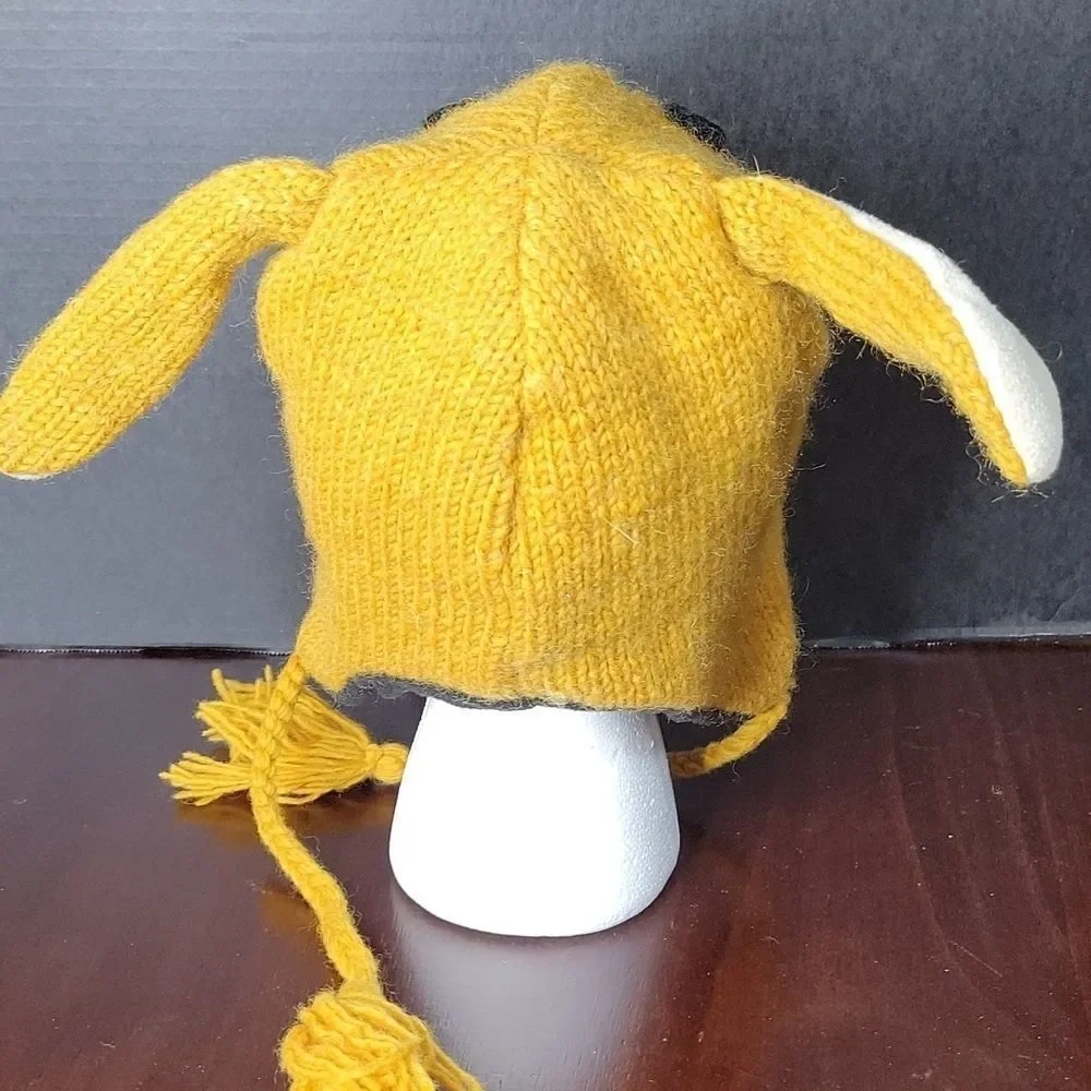 N/A knitted dog